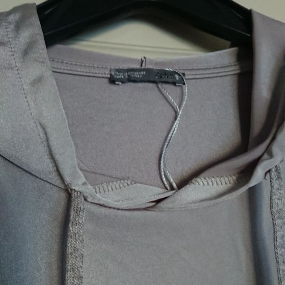 ZARA WB Collection Satin Hooded Top, Size US M - Picture 5 of 5